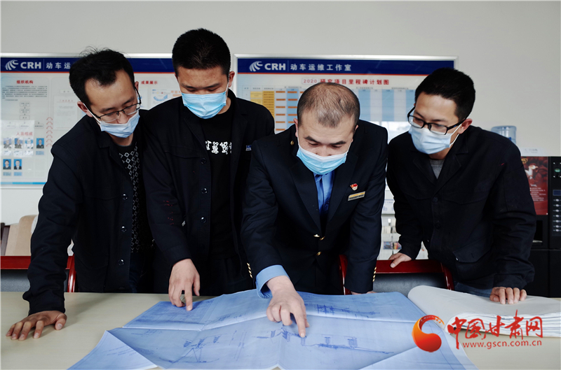 用奮斗的青春護航高鐵——記全國鐵路勞動模范、蘭西動車運用所副所長張學東