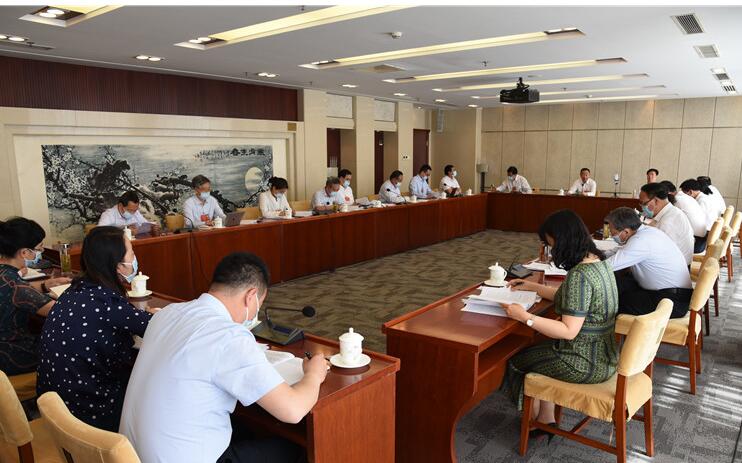 【兩會快訊】甘肅代表團(tuán)分組審議全國人大常委會工作報(bào)告，唐仁健參加第二小組會議并發(fā)言