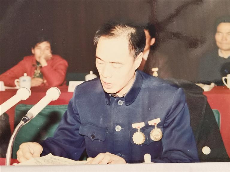 尋訪百名先鋒黨員  他用13年的時間完成28年的工作量——記“刀具大王”、全國勞模、蘭州通用機器廠工人技師蘆聚才