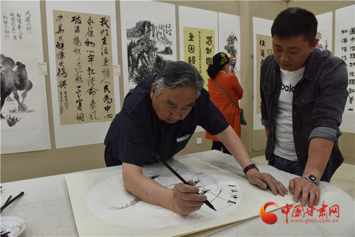 蘭州市城關(guān)區(qū)政協(xié)舉辦慶祝中國(guó)共產(chǎn)黨成立100周年翰墨飄香書(shū)畫(huà)交流活動(dòng)